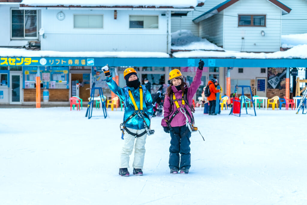 スキー場　女の子2人　