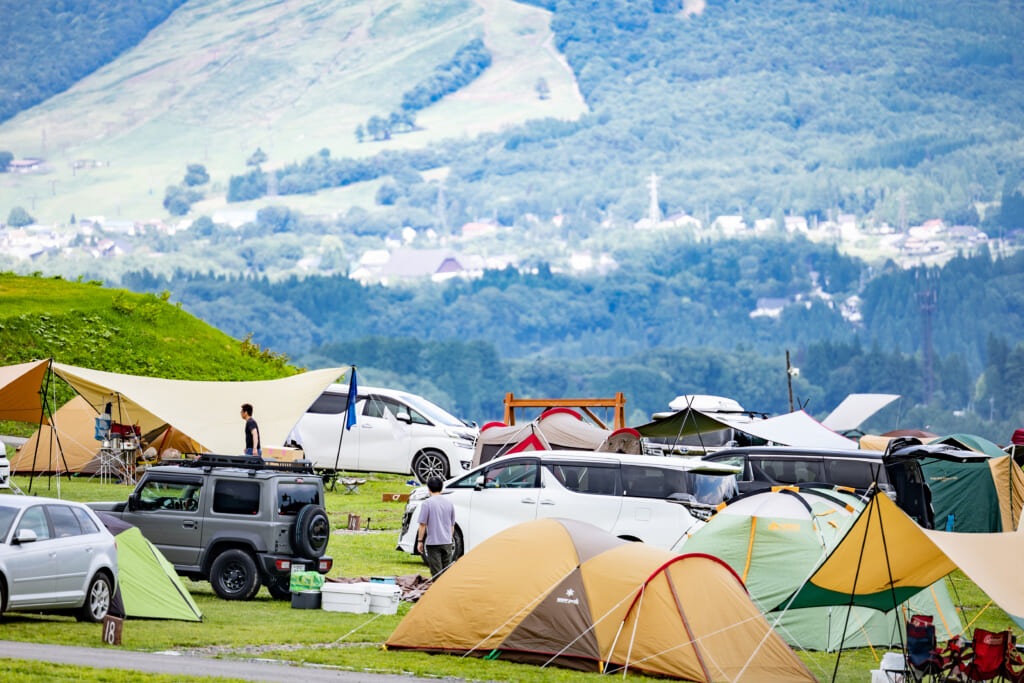 夏のダイナランドは絶景の見えるキャンプ場。キャンプベースでサンライズを狙え！ イメージ