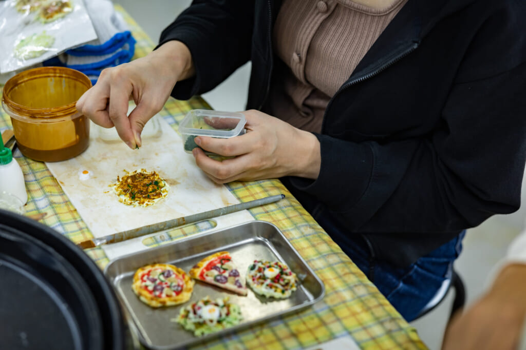 工程は本物の料理工程とほぼ同じ