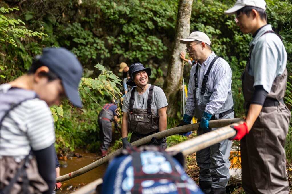 フライフィッシャーが伝える「自然で遊ぶために、自然を守る」その楽しさと深さ