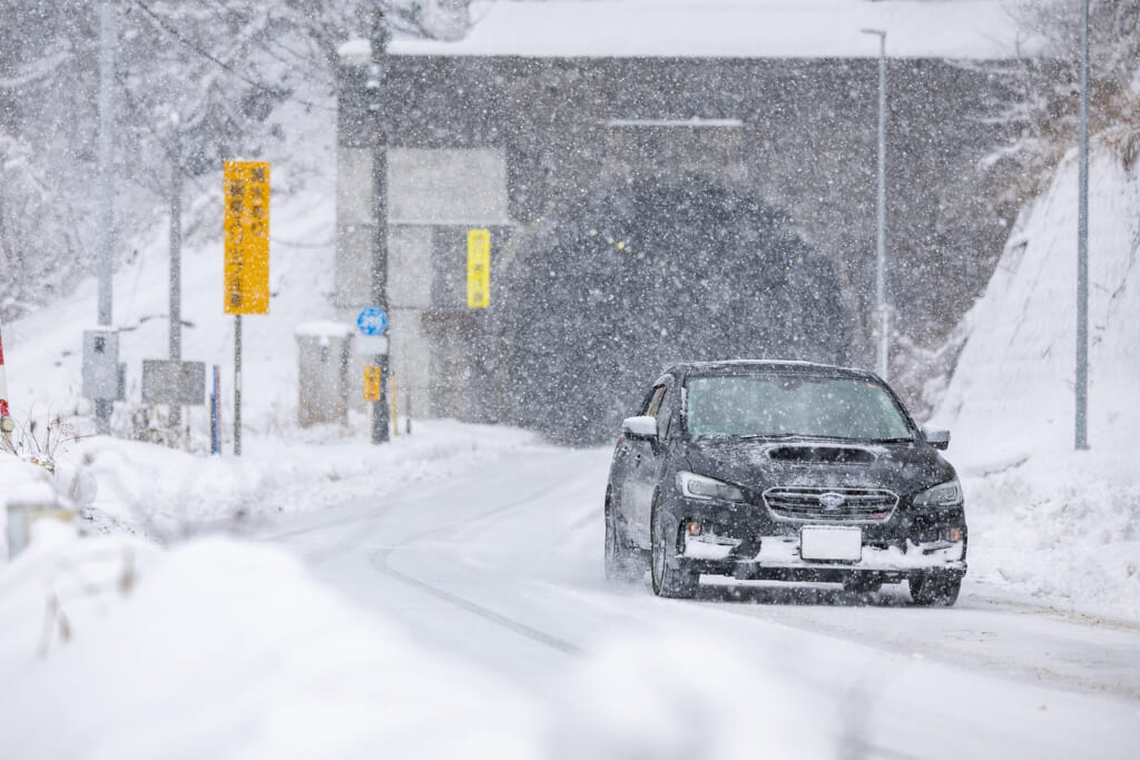 郡上のスキー場に車で行く前に｜雪道対策ガイド イメージ